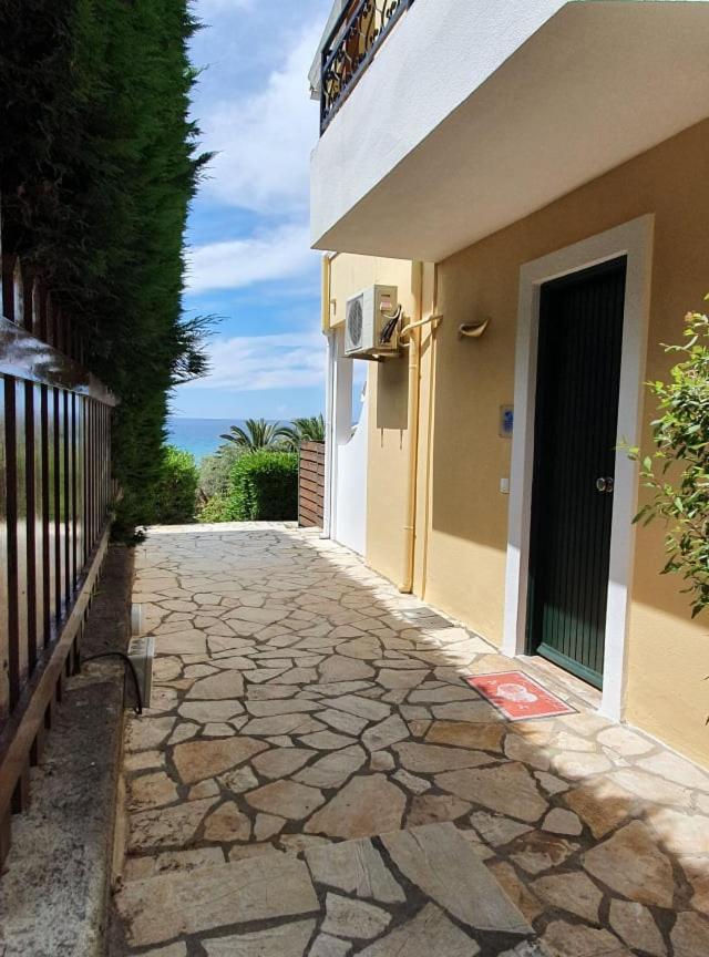 Ammos Beach House Glifada Esterno foto